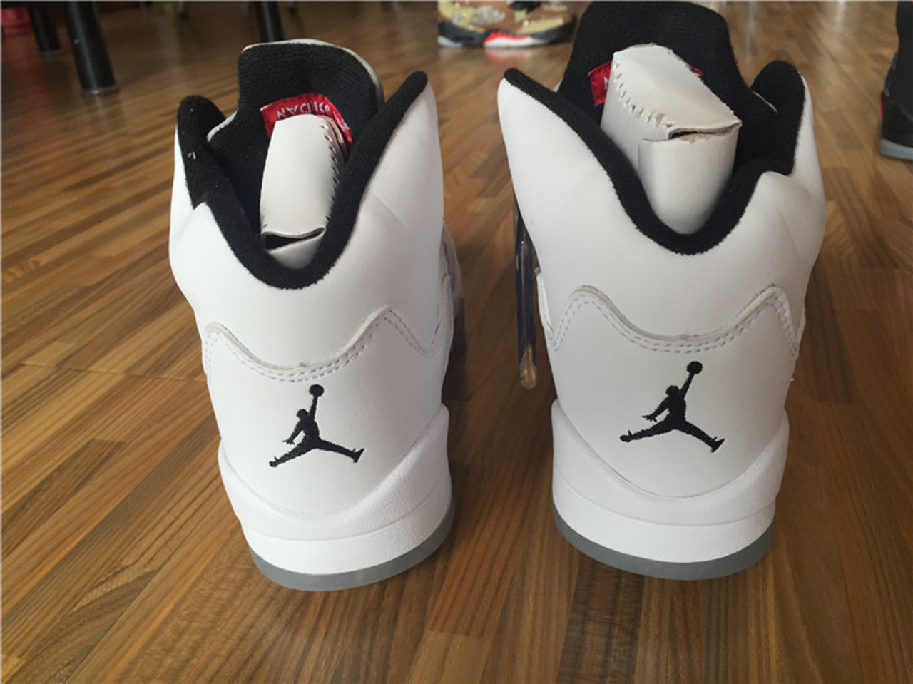 Real vs. Fake - White Supreme x Air Jordan 5 Comparison — Sneaker Shouts