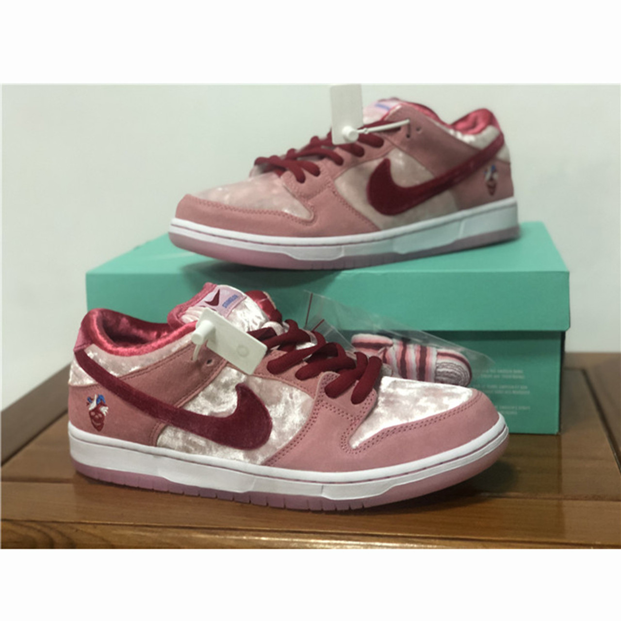 ua nike sb dunk