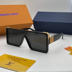 High quality replica UA Louis Vuitton Black Sunglasses High quality replica UA Louis Vuitton Black Sunglasses
