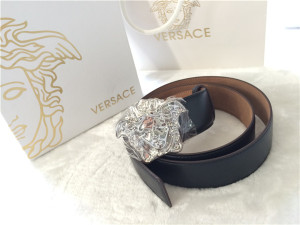 High quality replica UA Versace With Medusa Head Silver Buckle Black leather Belt High quality replica UA Versace With Medusa Head Silver Buckle Black leather Belt
