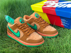 High quality replica UA Grateful Dead x Nike SB Dunk Low sneakers (Select Colorway) High quality replica UA Grateful Dead x Nike SB Dunk Low sneakers (Select Colorway)
