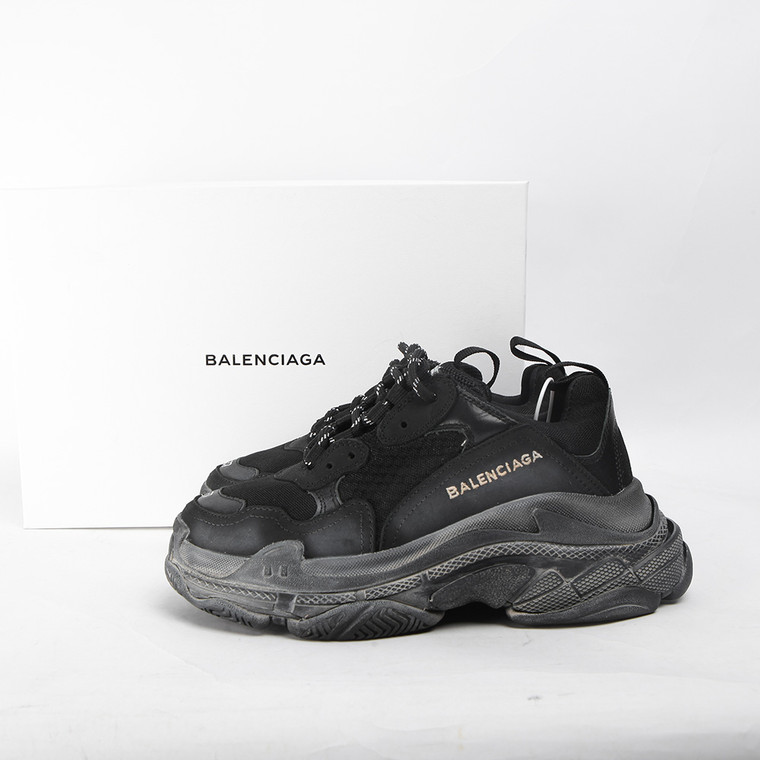 where to buy the best stockX UA High quality replica Balenciaga triple s trainer sneakers ALL BLACK color Hypedripz is the best quality trusted clone replica designer replica yeezy replica offwhite replica balenciaga replica travis scott seller website 2021  UA High quality replica Balenciaga triple s trainer sneakers ALL BLACK color HypeDripz™