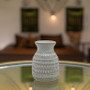 CUV9807WT Fancy White Pineapple Vase - 7.5" H (8 pcs) CUV9807WT Fancy White Pineapple Vase - 7.5" H (8 pcs)
