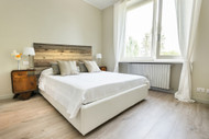 DIY Reclaimed Barnwood Headboard DIY Reclaimed Barnwood Headboard