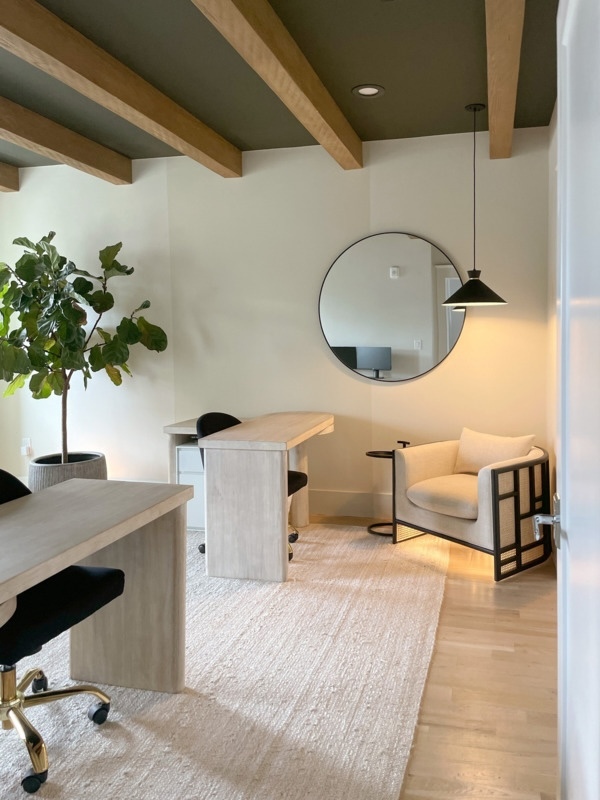 Reclaimed Faux Wood Beams in Caramel installed on a modern style home office ceiling.