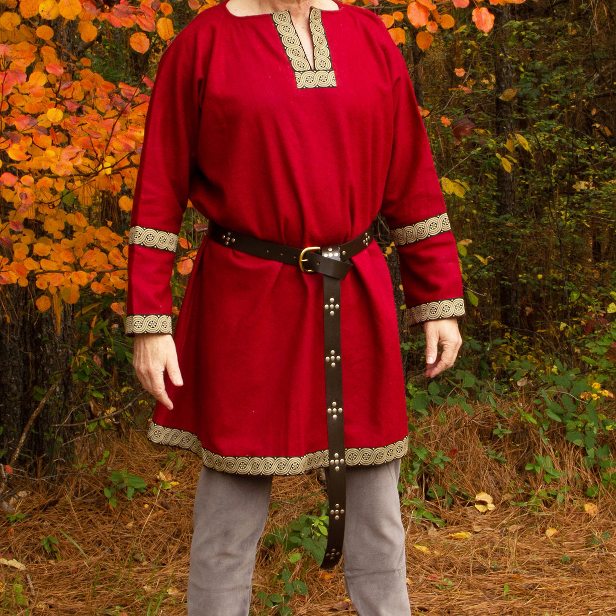 Leather Medieval Long Belt with Nickel studs – Museum Replicas