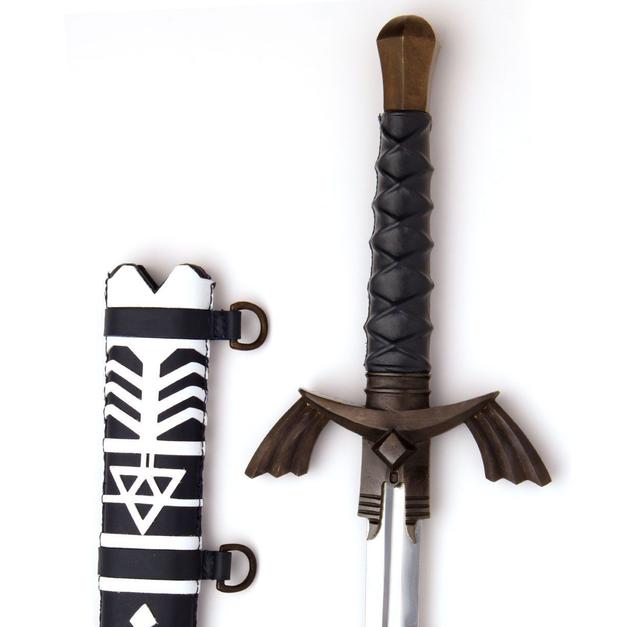 Legend of Zelda Master Sword – Deluxe Prop Replica