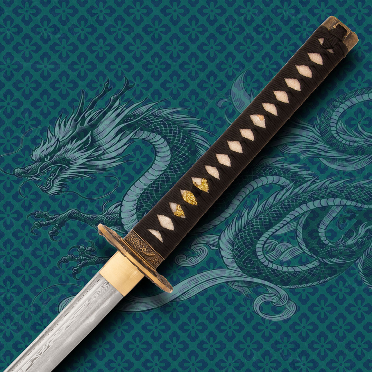 Bushido Nami Katana hilt features genuine rayskin