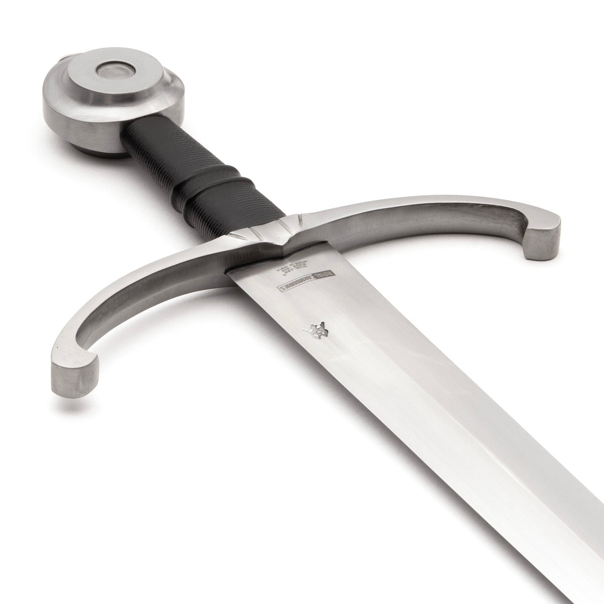 Own the Iconic 15th Century Arming Sword | Museum Replicas