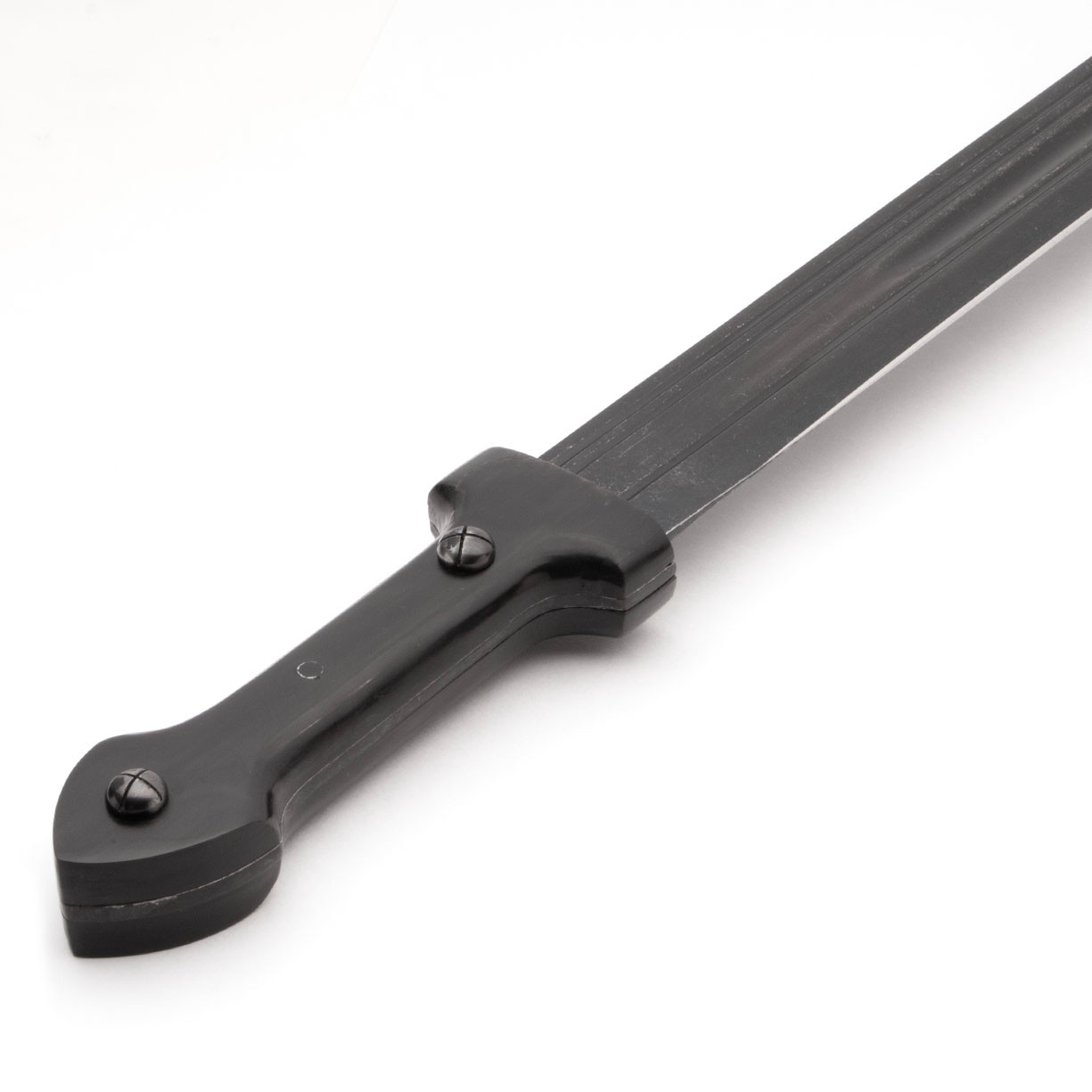 Windlass Battlecry Kindjal Short Sword has full profile tang blade