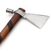 High Carbon Steel Blade on Tomahawk PIpe