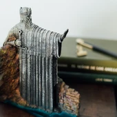 sturdy LOTR Argonath Bookends are functional and decorative, crafted in hand-painted to look like stone 