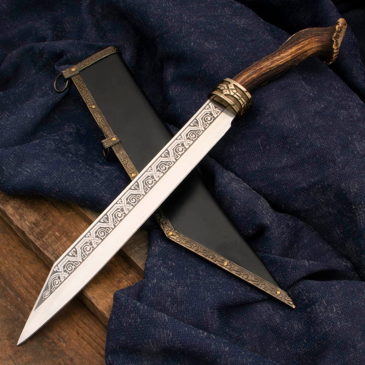 Dane Axes of Hastings: The Last Stand of the Viking Age & The Dawn of a ...