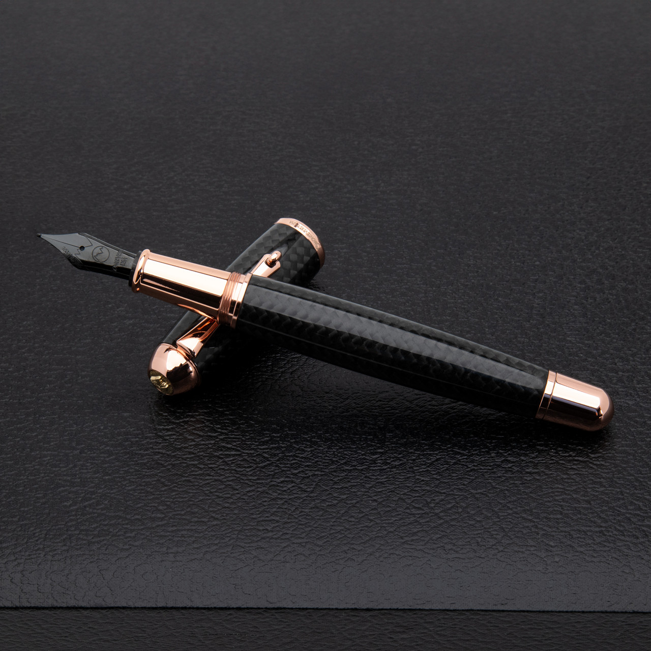 Monteverde USA モンテベルデ カーボン ローズゴールド ボールペン Super_Mega_Rose_Gold_Carbon_Fi