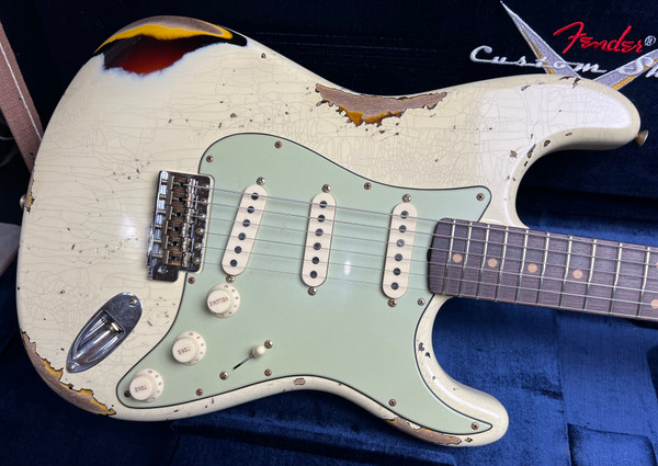 Fender '61 Stratocaster Custom Shop 2024- Heavy Relic Aged Vintage White
