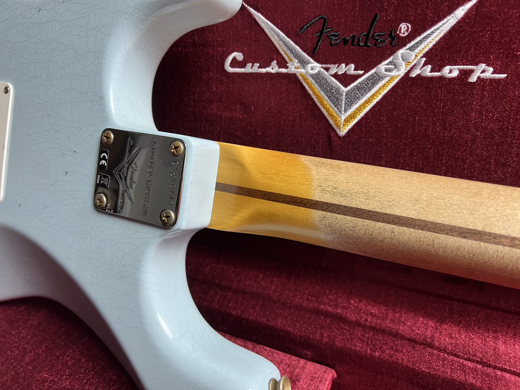 ★Custom HardRelic SonicBlue Stratocaster ☆Custom HardRelic SonicBlue Stratocaster - メルカリ