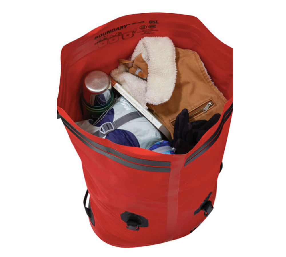 Bolso impermeable Seal Line Boundary 35 L Dry Pack adentro (accesorios con fines ilustrativos)