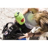Hamaca Grand Trunk Deluxe Double Parachute Nylon empacada y en uso