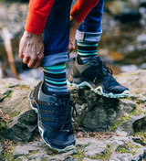 Medias Fits Medium Hiker (Striped) en acción