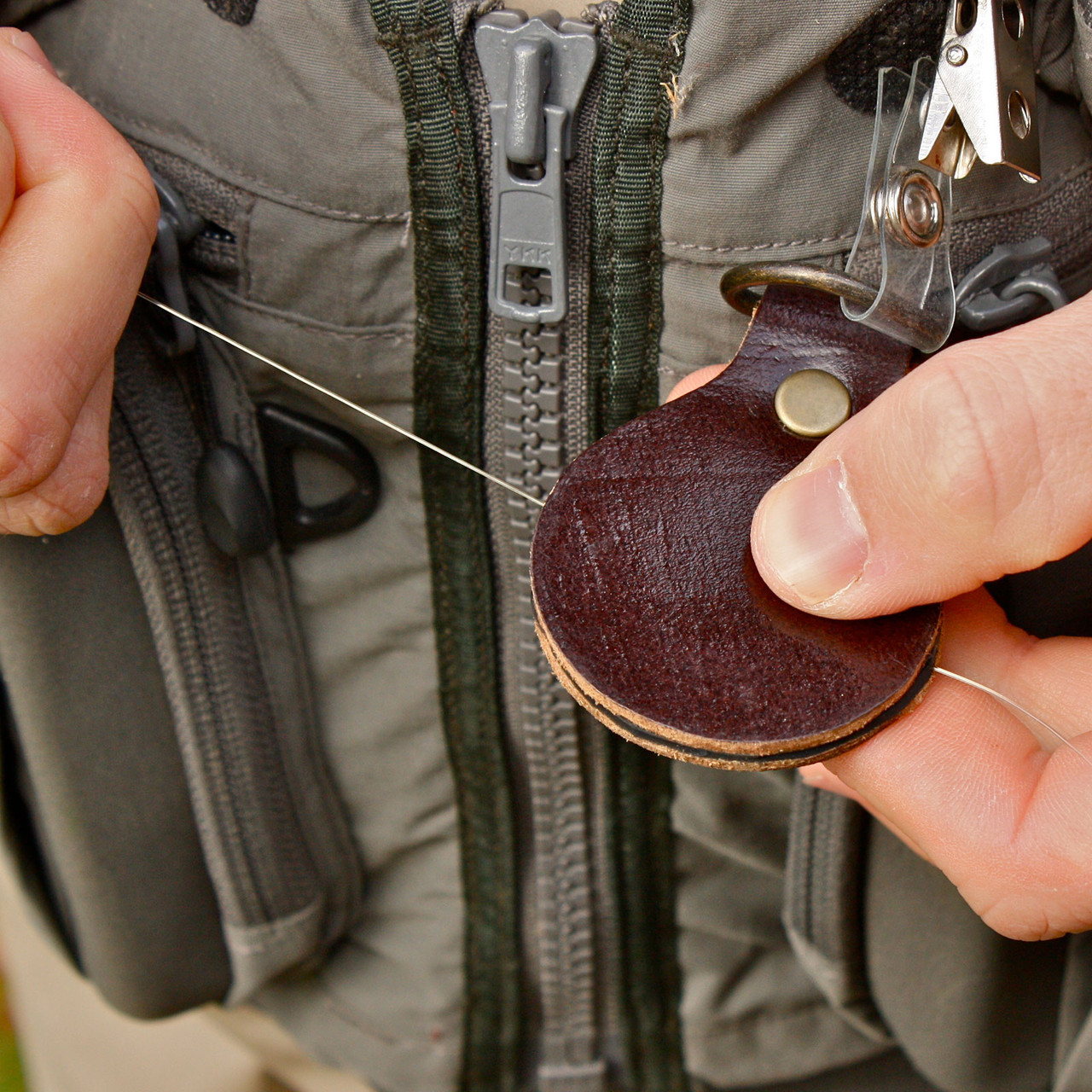 Loon Outdoors Leader Straightener Durable Leather Exterior for Fly Fishing