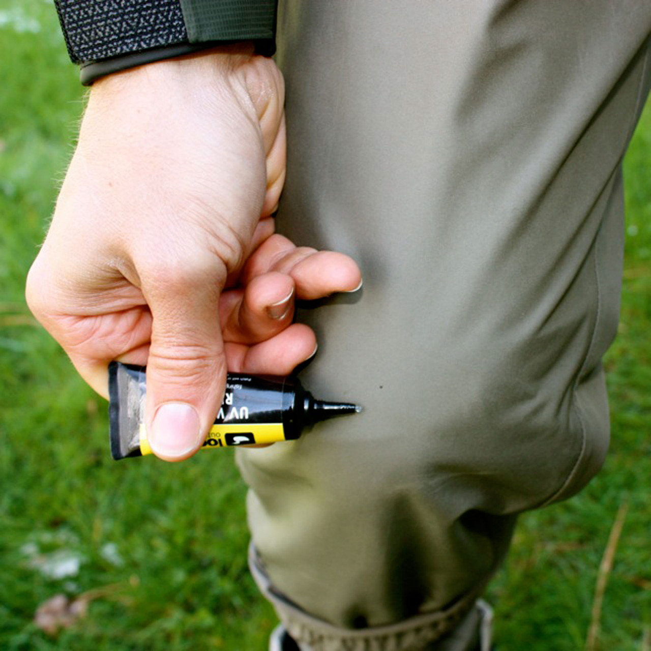 Loon Outdoors UV Wader Repair Fly Fishing Neoprene Nylon Polyester Gore-Tex