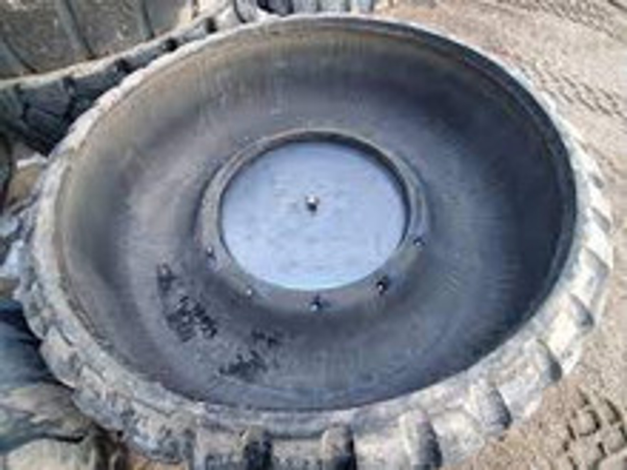 Tire Tank 5'