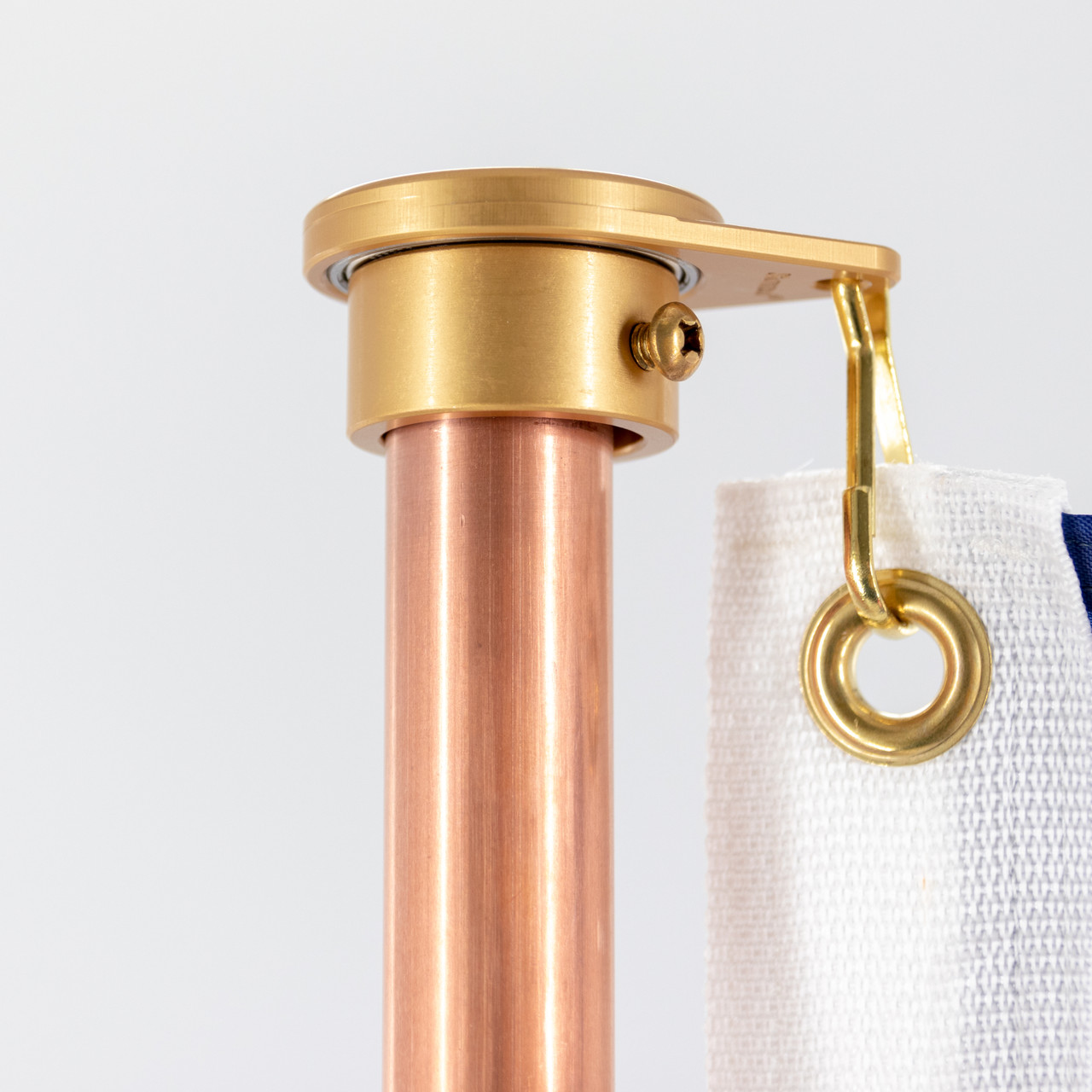 Stanwood Wind Sculpture Non Tangle Flagpole Swivel/Rotating Ring