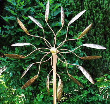 Kinetic Art: Metal Wind Spinner: Copper Dolphins Duett - Solar LED