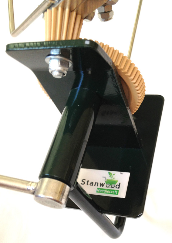 Stanwood Needlecraft - Medium Umbrella Yarn Swift/Large Metal Ball Winder  Combination #5 - Stanwood Imports