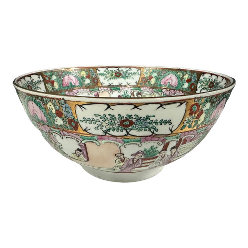 Vintage Famille Rose Bowl 