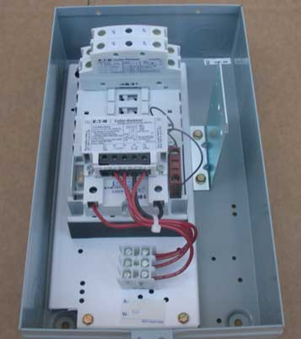 Cutler Hammer ECC04C1A4A Lighting Contactor 4 Pole 30A Nema 1