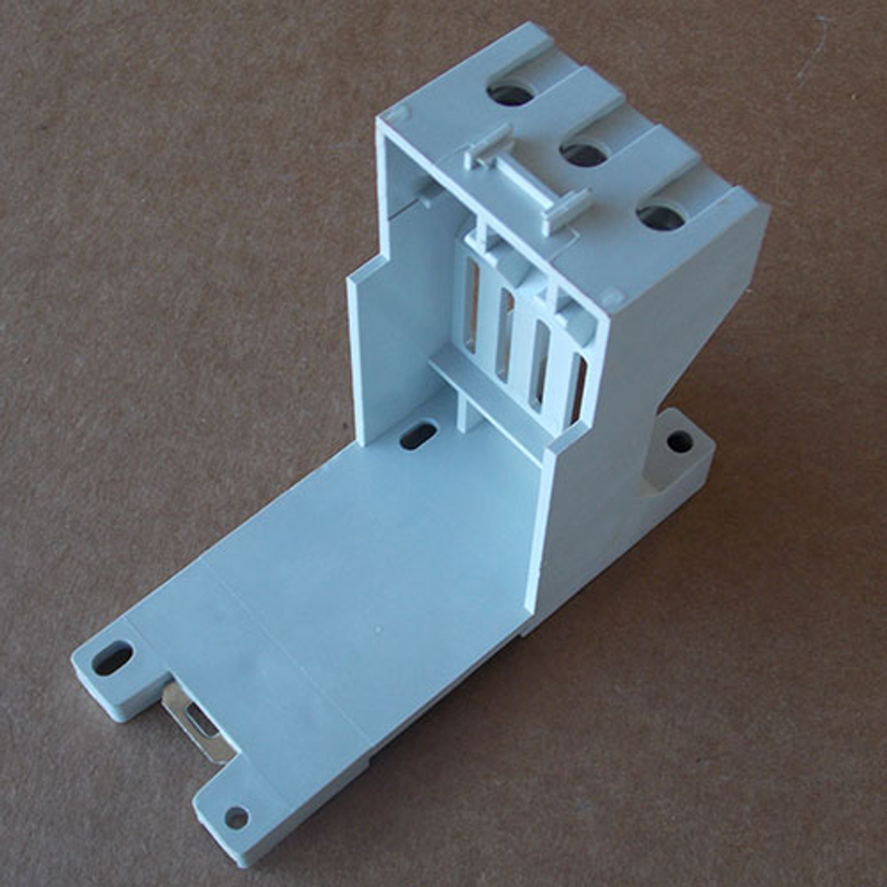 Eaton C306TB1 Terminal Base Mounting Adaptor for 32A Overload Relay