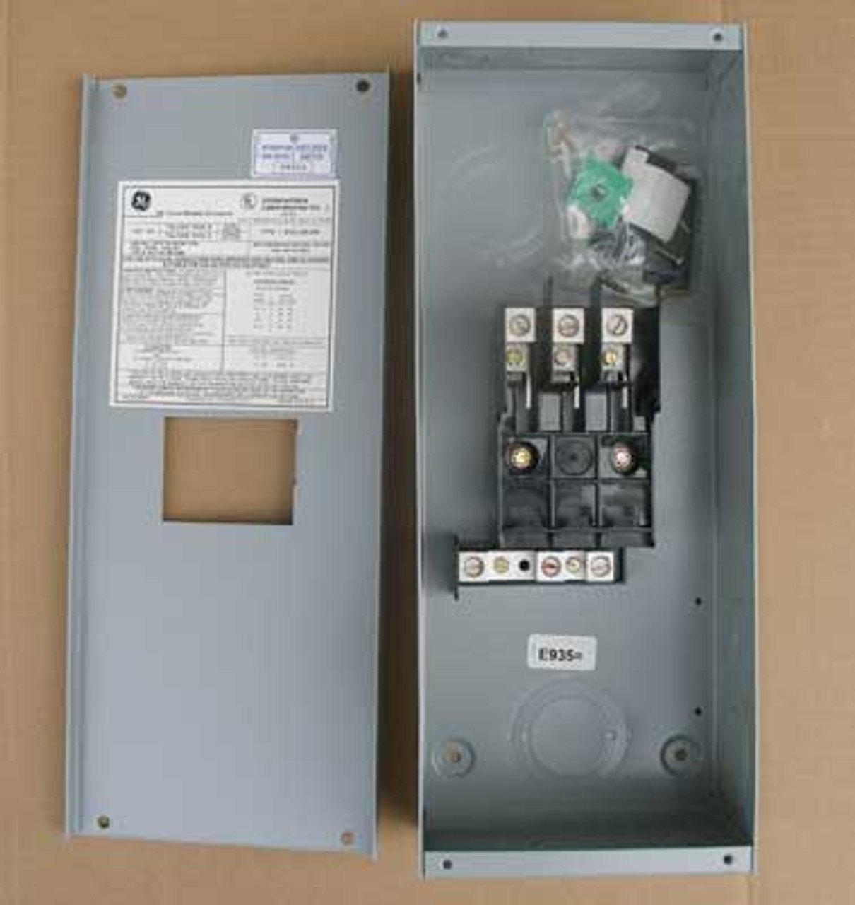 GE TQL100S 100 Amp 240V Circuit Breaker Enclosure Nema 1 - New
