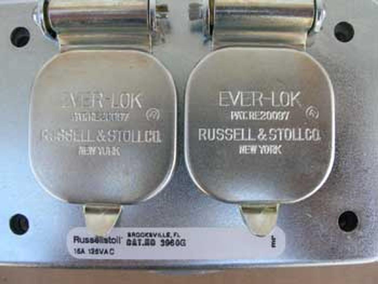 Russellstoll 3960G 15A 125VAC Cast Aluminum Duplex Receptacle - New