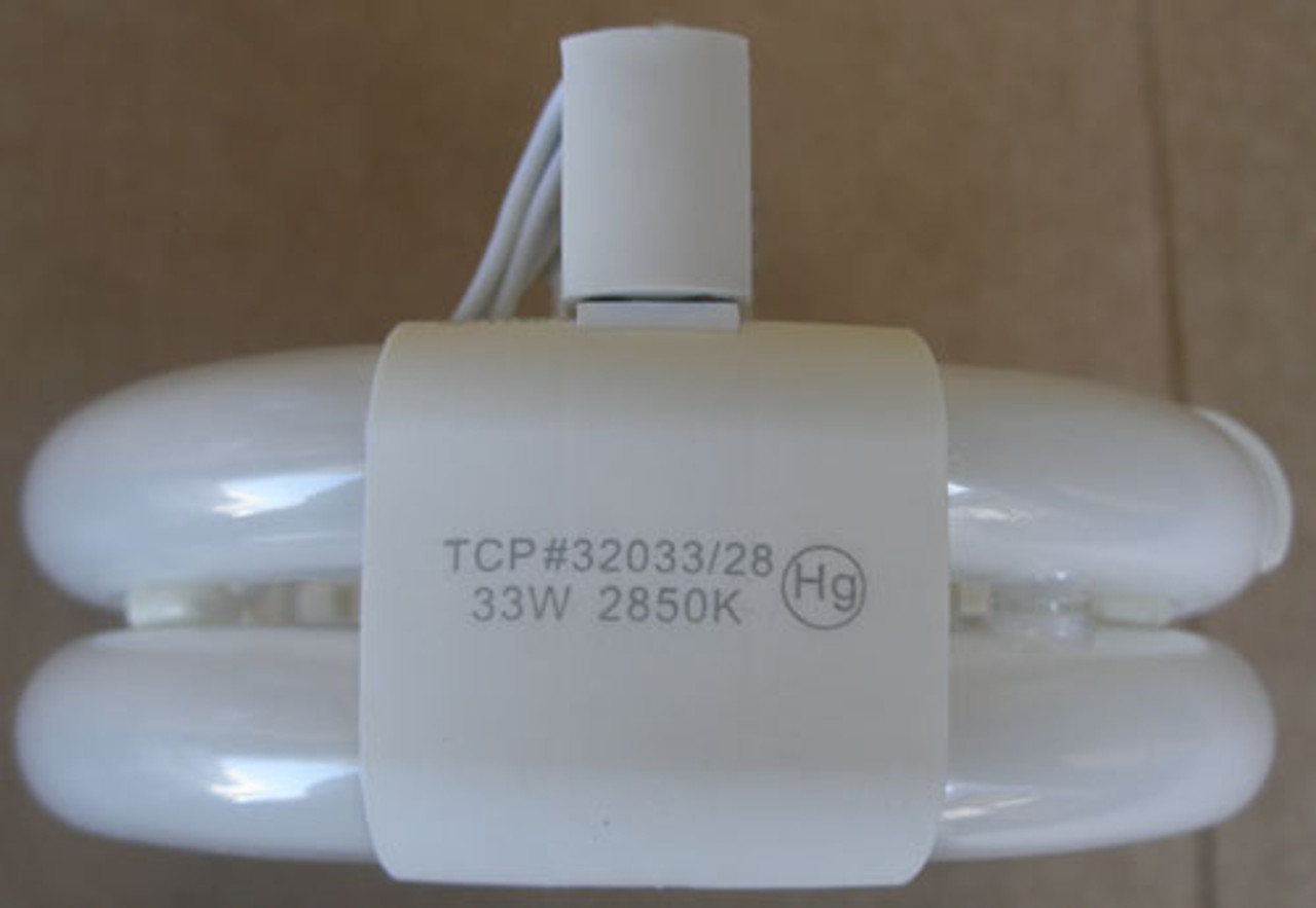 TCP 16533L T6 Circuline Lamp & Adaptor 3 Way Fluorescent 33W 120V - New