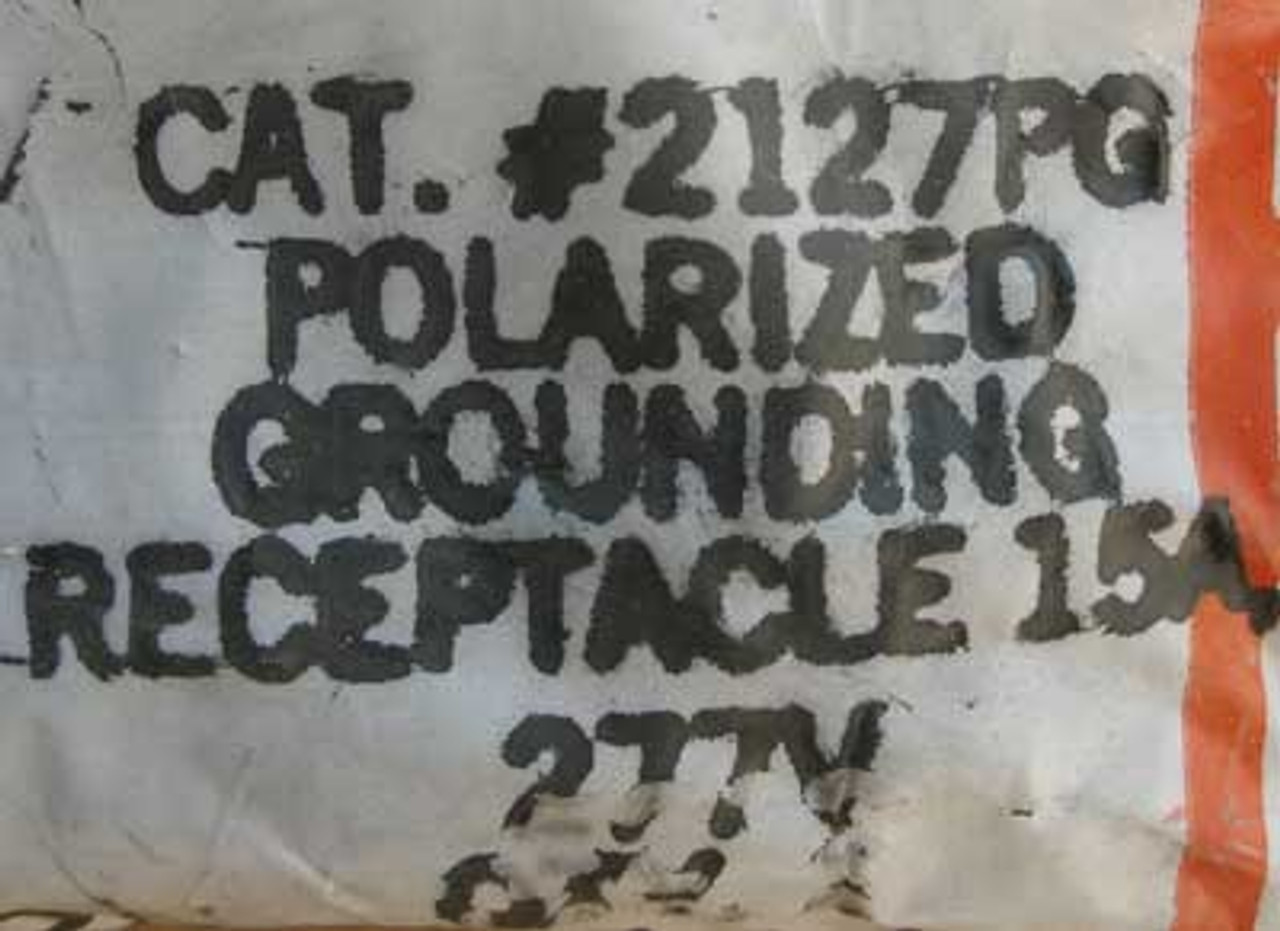 Wiremold 2127PG Polarized Ground Receptacle 3W 15A 277V Black - Lot of 3