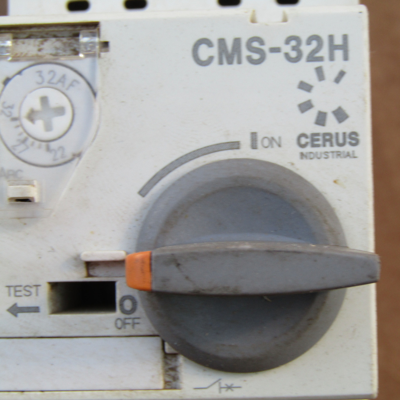 Cerus Industrial CMS-32H-32 Manual Motor Starter 3 Pole 22-32A - Used