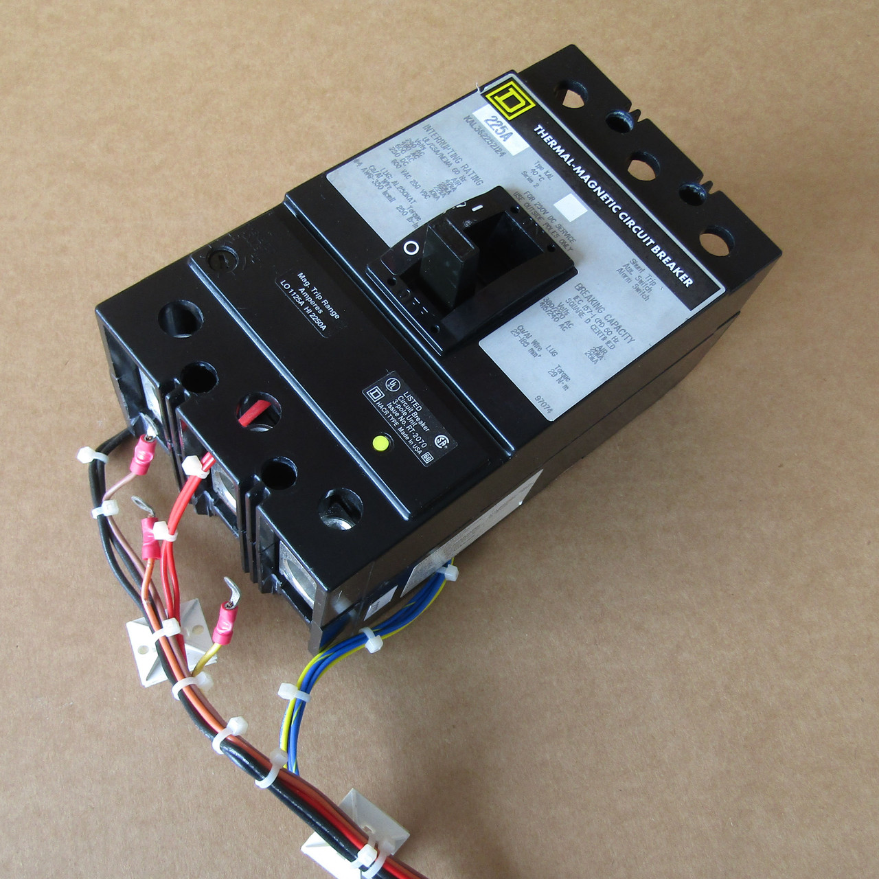 Square D KAL36225-2124 3 Pole 225 Amp 600VAC Circuit Breaker - Used