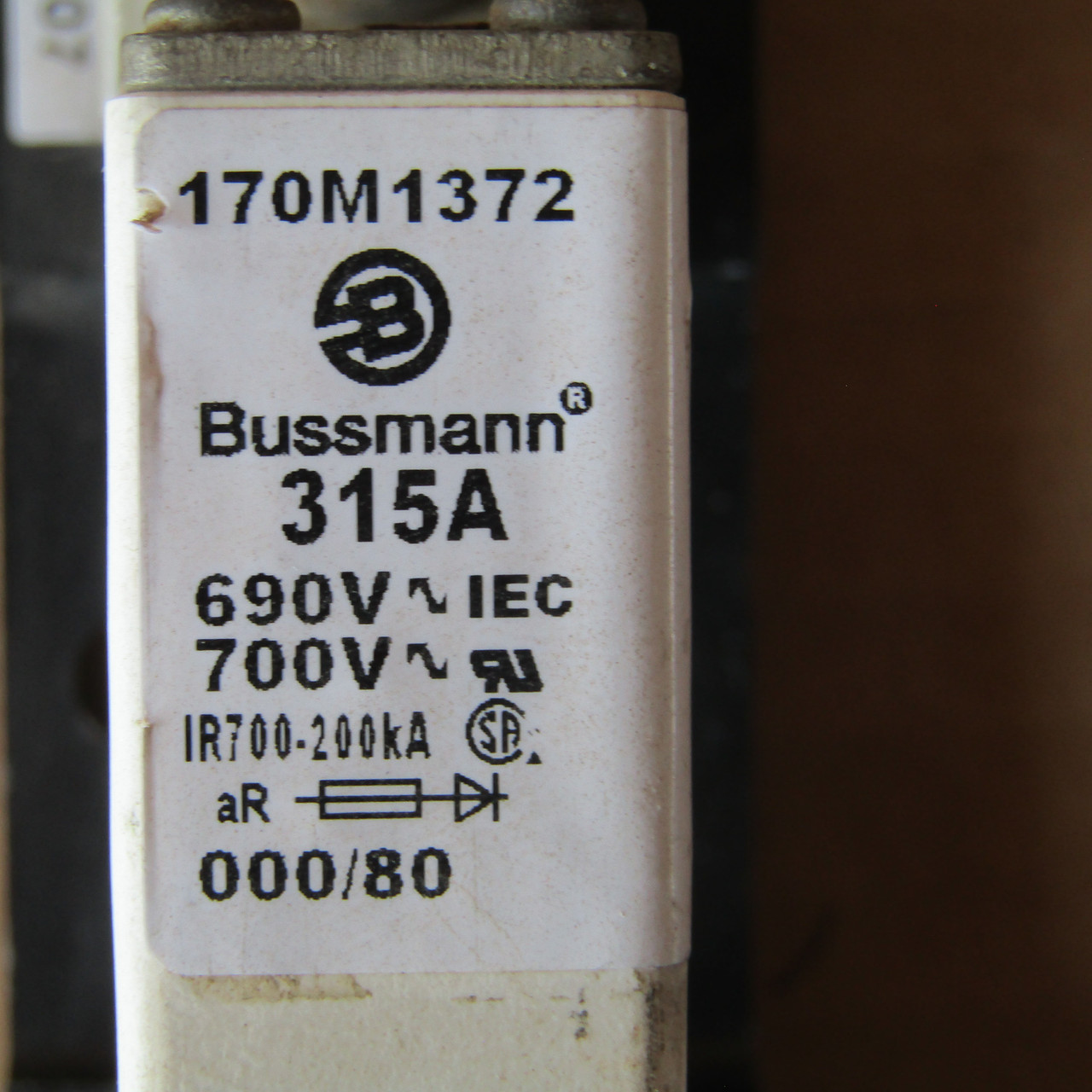 Bussmann 170M1372 315A 690V Fuse w/ 170H1007 Fuse Holder - Used