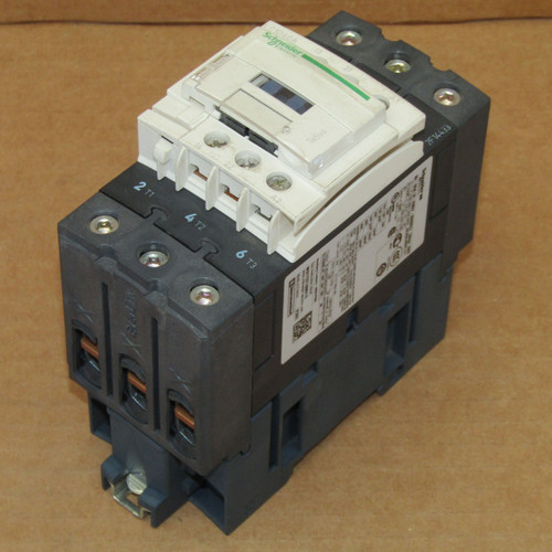 Schneider Electric LC1D40AX7  3 Pole Contactor with Everlink Terminals - New