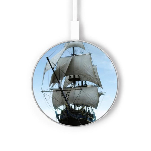 S1096 Sailing Ship in an Ocean Wireless Charger Pad 15W Type-C iPhone Android LED Light Charging Station