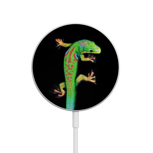 S0125 Green Madagascan Gecko Magnetic Wireless Charger Pad with MagSafe 15W for iPhone 16 15 14 13 12