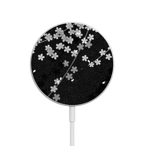 S2544 Japanese Kimono Style Black Flower Pattern Magnetic Wireless Charger Pad with MagSafe 15W for iPhone 16 15 14 13 12