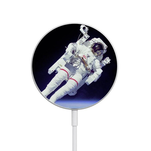 S3616 Astronaut Magnetic Wireless Charger Pad with MagSafe 15W for iPhone 16 15 14 13 12