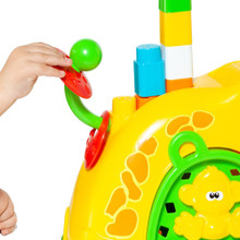Attività musicali con la giraffa con i mattoncini Moltó