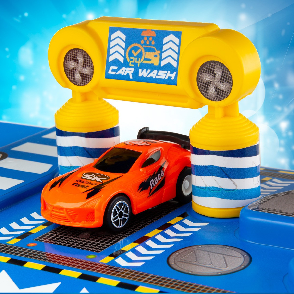 Parcheggio giocattolo con doppio circuito + binari