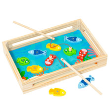Molto gioco di pesca in legno per bambini. 15 pezzi. 23276