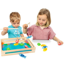 Molto gioco di pesca in legno per bambini. 15 pezzi. 23276