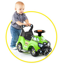 Grünes 4-in-1-Rutschauto mit Schaukel von Moltó 13238