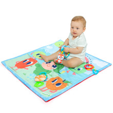 Aktivitätsbogen für Babys mit 5 Spielzeugen. Gusy Luz Moltó